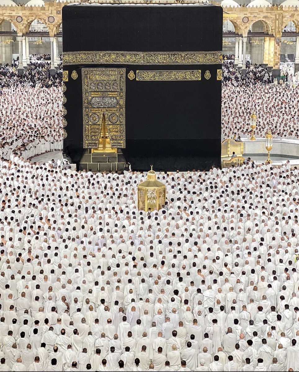 saraanwar45's tweet image. اَلسَّلاَمُ عَلَيكُم وَرَحْمَةُ اللّٰهِ وَبَرَكاتُه

وَمَنْ يَتَوَكَّلْ عَلَى اللَّهِ فَهُوَ حَسْبُهُ

اور جو اللہ پر بھروسہ کرے تو وہ اس کے لیے کافی ہے۔

(سورة الطلاق 3)

#Quran