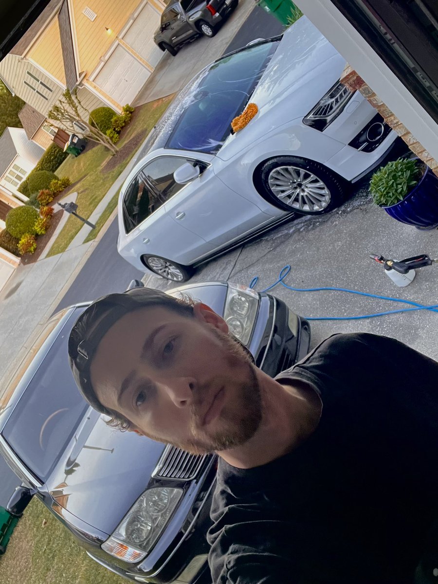 importedsauce's tweet image. wash day for the babies, adios tree cum
#lexus #ls400 #audi #a8