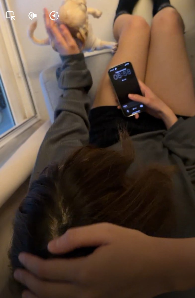 4elementsReact tweet media