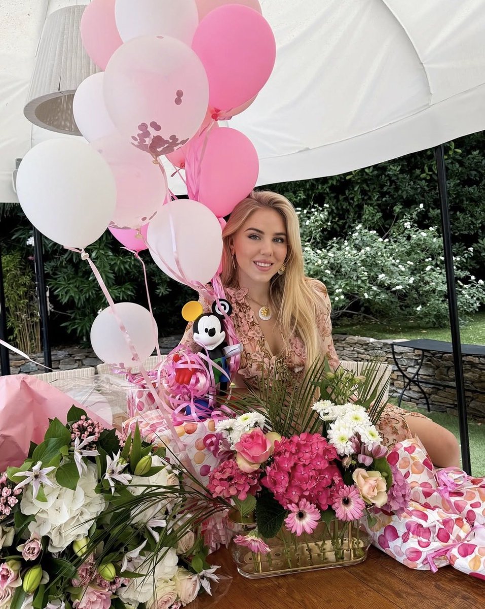 miss white tweet media