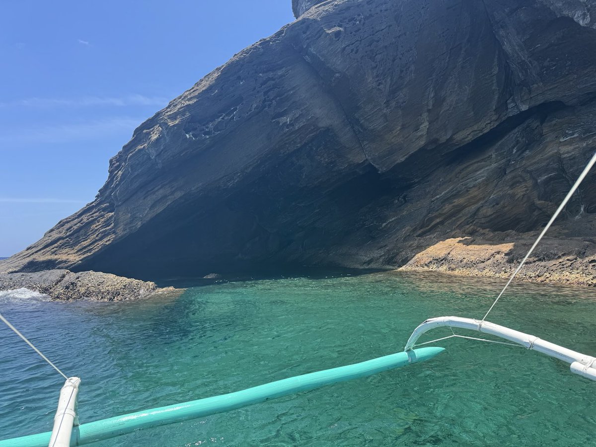 HitByHeaven's tweet image. My husband is taking a once-in-lifetime trip to the #Philippines right now with an old roommate/friend from ⁦@USCG⁩  #Academy #FirstGeneration

Here are some of the snaps he has sent thus far!