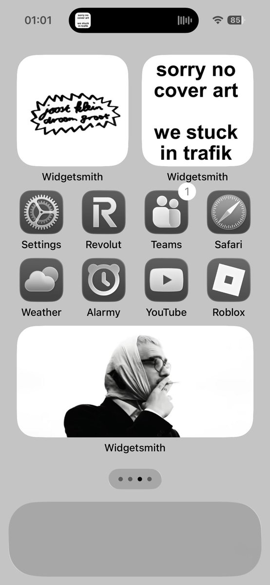 mistyjoost's tweet image. new phone layout #proud #okayimsleepingnow