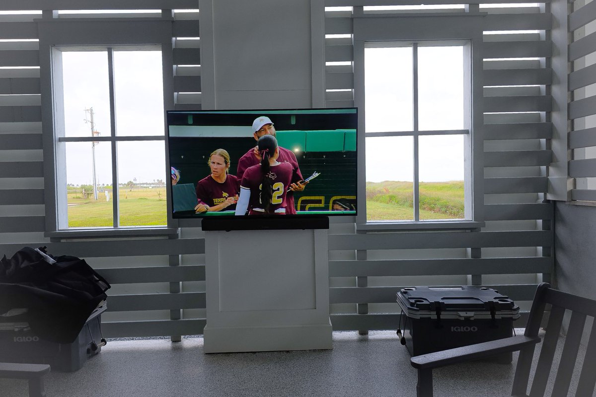 TimSoefje tweet media