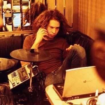 🍉 ray toro's right foot 👽 ⋆｡°✩ tweet media