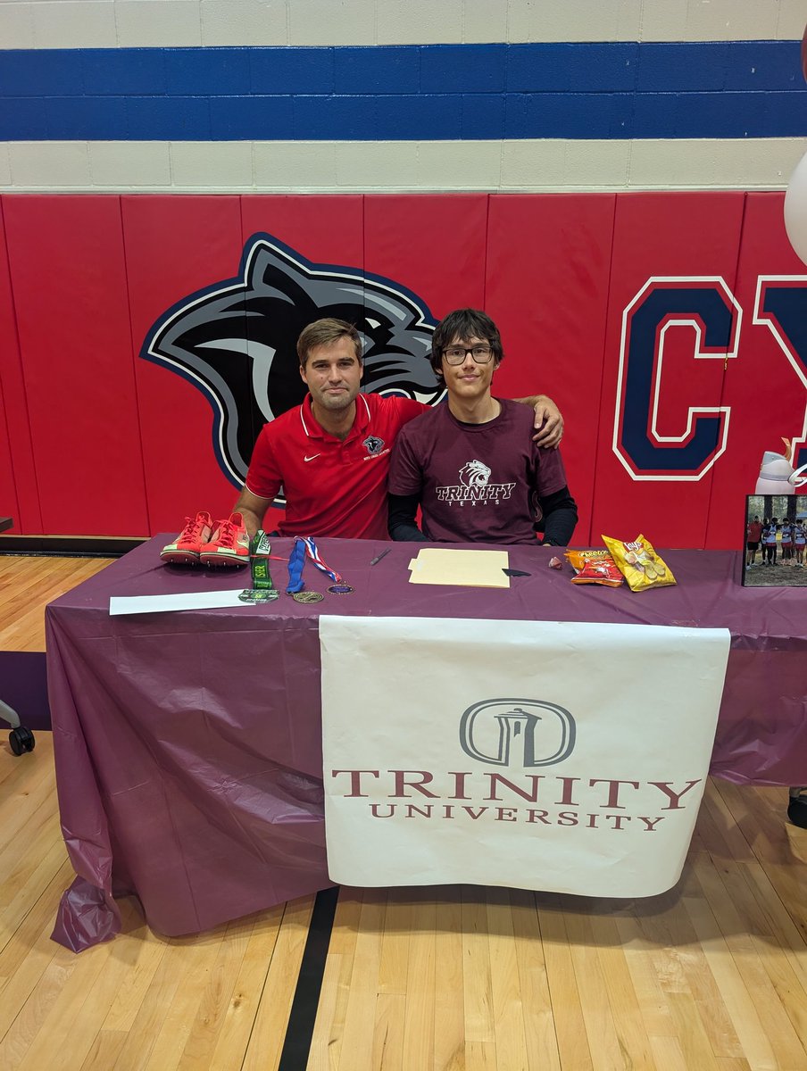 CySpringsXC's tweet photo. David Thorbahn signed for Trinity University today. With his incredible academic record, he secured their most prestigious scholarship, the Murchison award. He's excited to join @trinityxctf

David joined his senior teammates as they secured their spots on collegiate rosters. https://t.co/CYQ9nmWflj