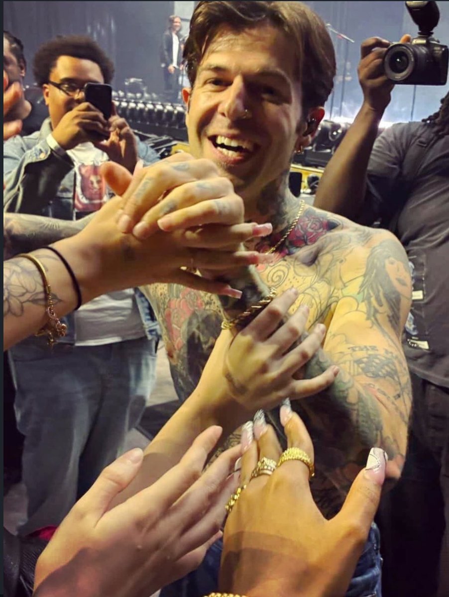 JESSE RUTHERFORD😭😭😭