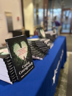 JackCanfield's tweet photo. If someone you love is seriously ill, get Coping Courageously: A Heart-Centered Guide for Navigating a Loved One’s Illness Without Losing Yourself by Dr. Delia Chiaramonte. You’ll get good at handling tough conversations, challenging relatives, strong emotions, & your own stress.
https://t.co/JeZlF10v5g