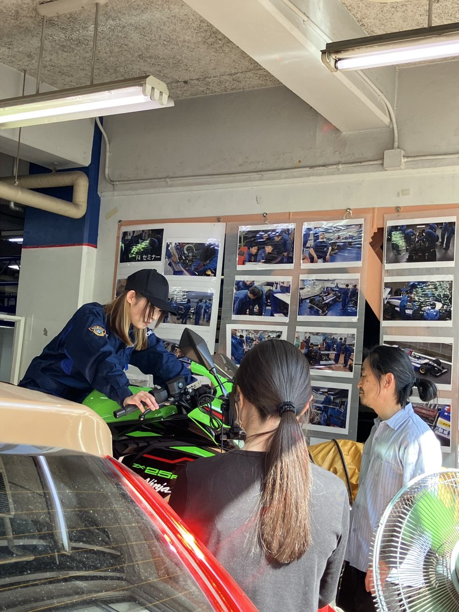 tokyokoka's tweet photo. 人気自動車整備系YouTubeチャンネル
『メカニックTV』でTTCが紹介されました🎥

メカニックTVでおなじみのあゆみちゃんが
オープンキャンパスを体験！
GT-Rの馬力測定や、
ロータリーエンジンの分解にも挑戦💡

ぜひチェックしてみてください！

🔗動画はこちら：
 https://t.co/YcI5RLOcCl https://t.co/Yb88tAX6RF