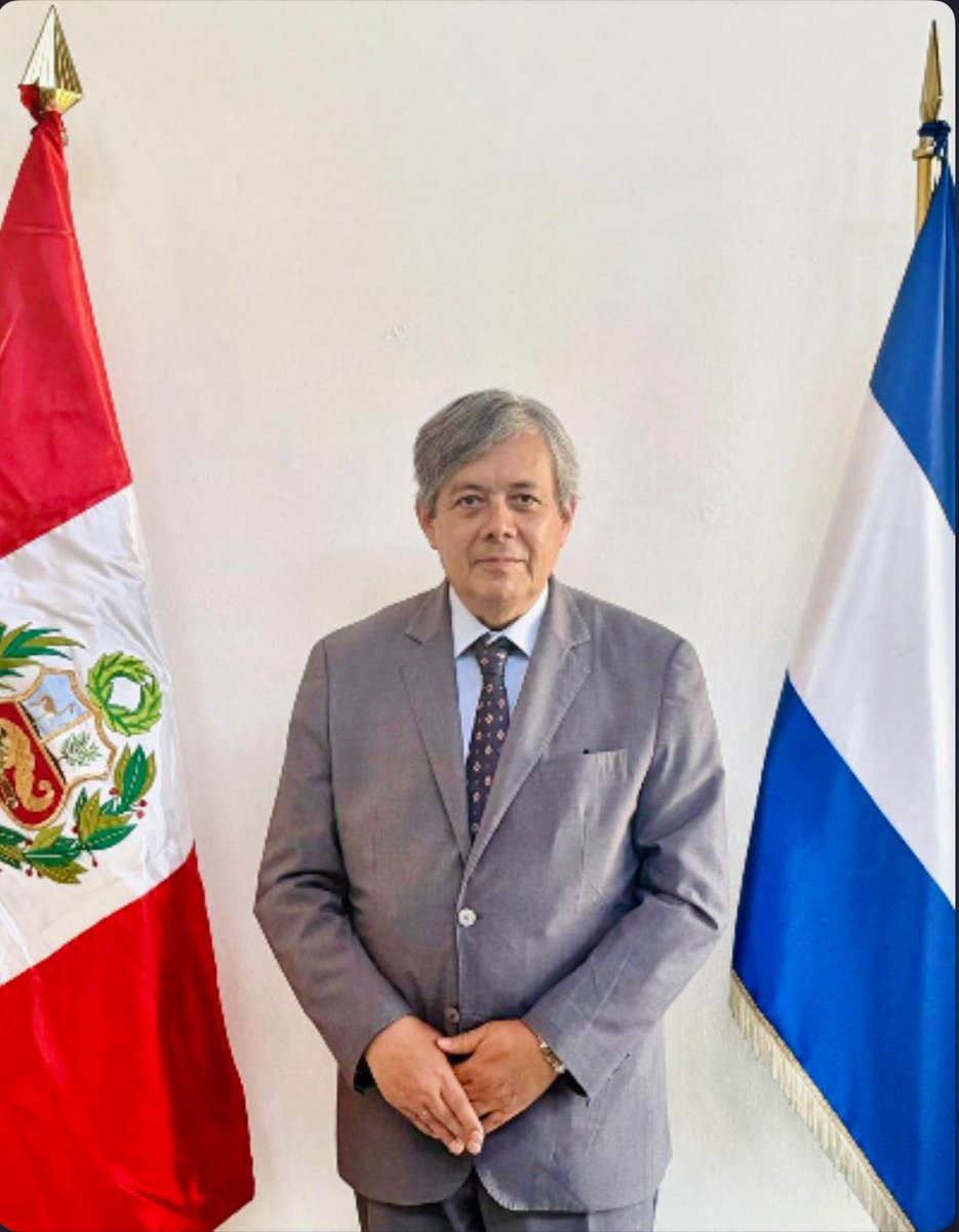 Embajada del Perú en El Salvador tweet media