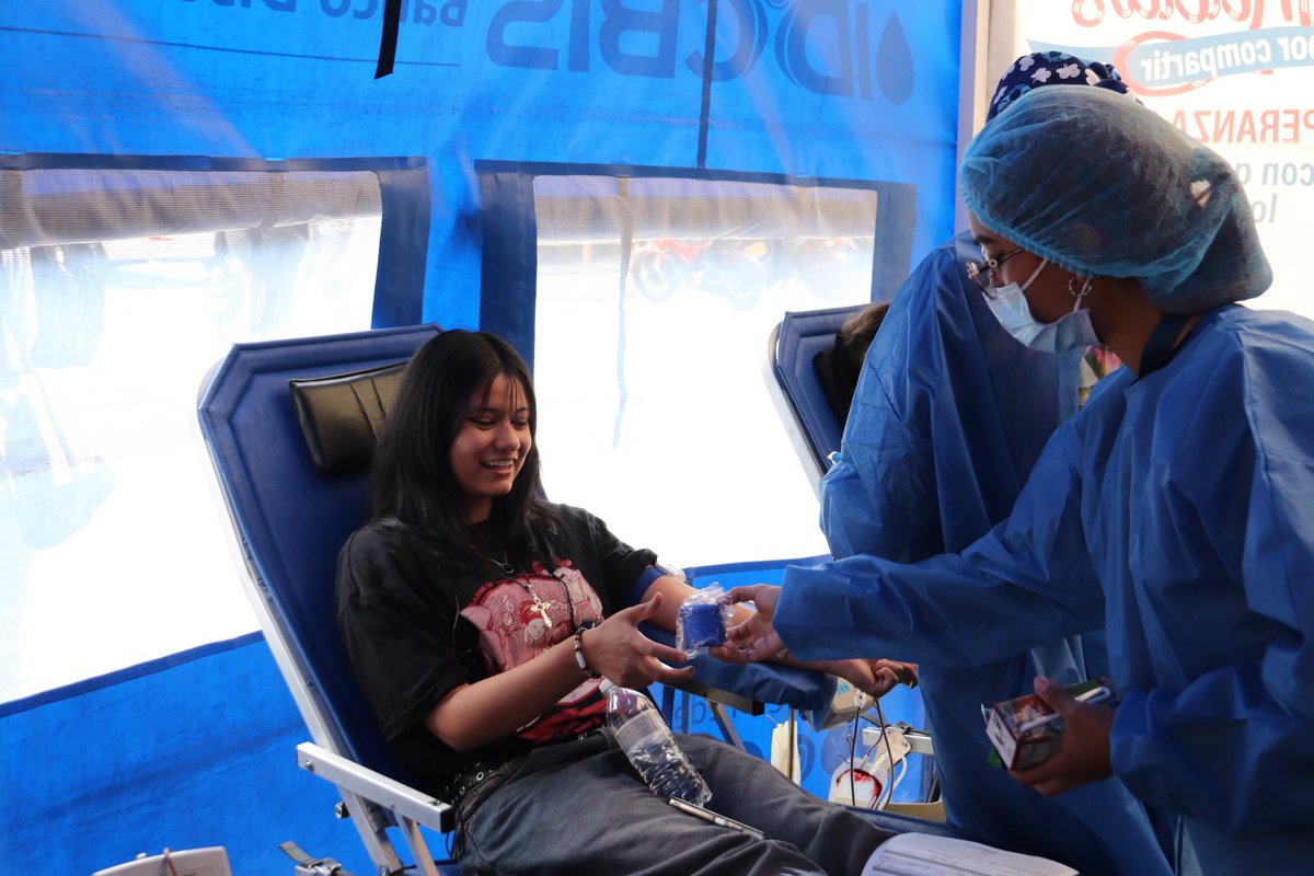 MedicinaUNAL's tweet photo. ¡La solidaridad salva vidas! 🩸 Hoy recibimos al equipo del @IDCBIS y @SectorSalud en una exitosa jornada de donación de sangre. Gracias a nuestra comunidad UNAL por sumarse y aportar a la salud pública. #EsTiempoDeSumar #DonarSalvaVidas #SomosUNAL https://t.co/PxyZeo9uC2