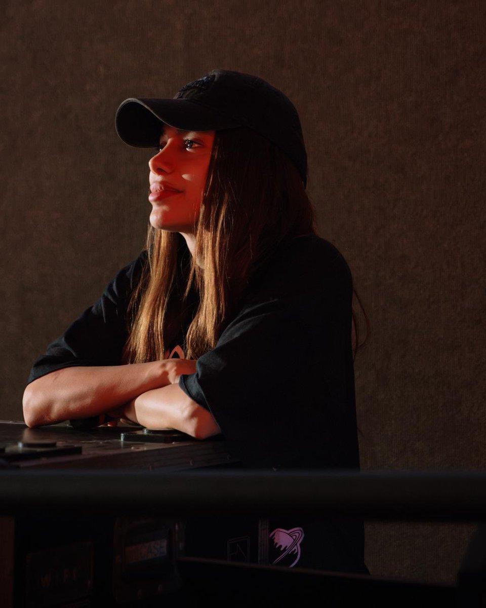 QG da Anitta tweet media