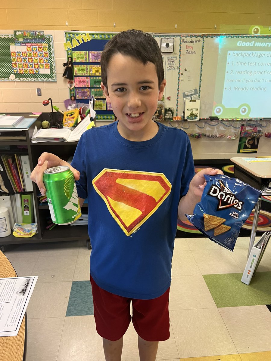 VetterFamily300 tweet media