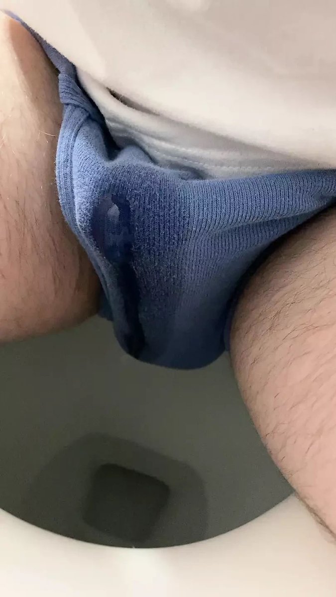 cccruisingmorbo's tweet photo. Comenta tus calzones mequeados, que rico cuando te calientas y se te sale el precum y dejas todo manchado. 

#cum #morbopúblico  #bators #exhib https://t.co/RecZTNHpAG