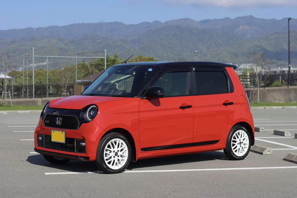 bluetore2425's tweet photo. N-ONE RS、納車しました。

人生初の新車です。緊張、そしてワクワクが止まりません🚗
低トルクからでも出るパワーで坂道も高速もへっちゃら。シフトフィール最高でニヤけちゃう…
軽＋6速＋ターボの要素満載かつ実用的。これからの旅をサポートしてもらおうと思います。

エヌころ！よろしく！ https://t.co/voAnbSqf3I