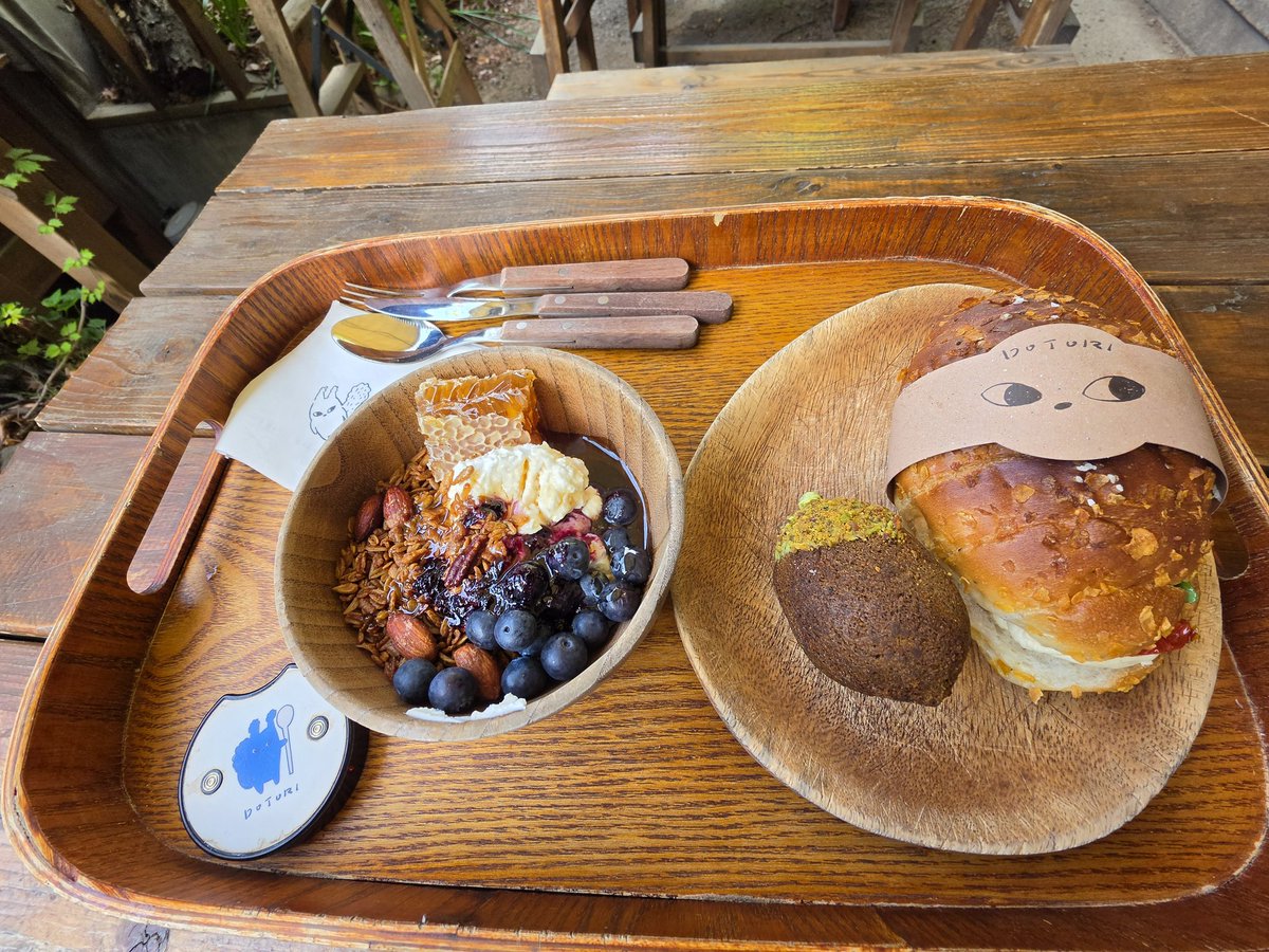 今日もちゃんと日本人に見えるみたいで、日本語で話しかけられてよかった。
お初DOTORI GARDEN😄