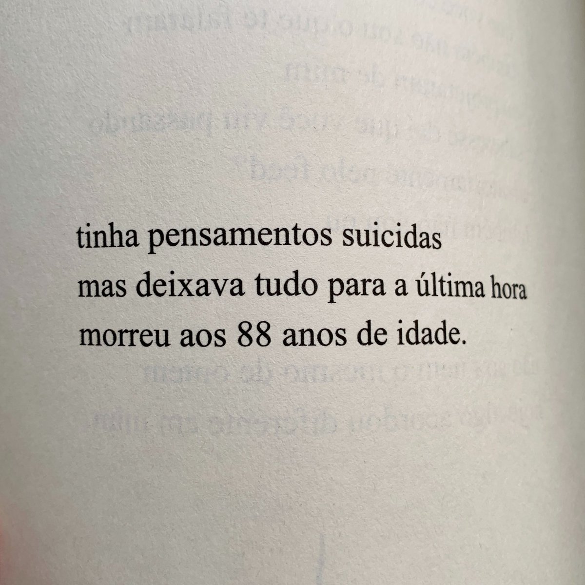 kaiobrunodias's tweet photo. página 76, eu sempre morro https://t.co/2eB56tT4Kk
