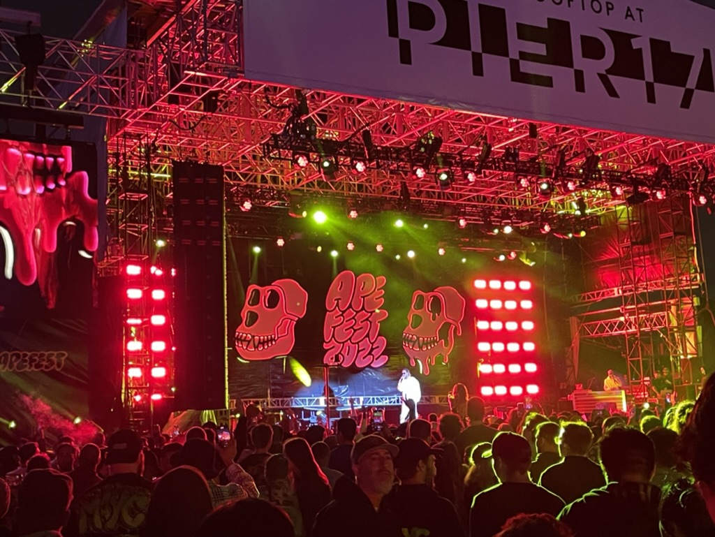 pacey 🦍 🍌 tweet media