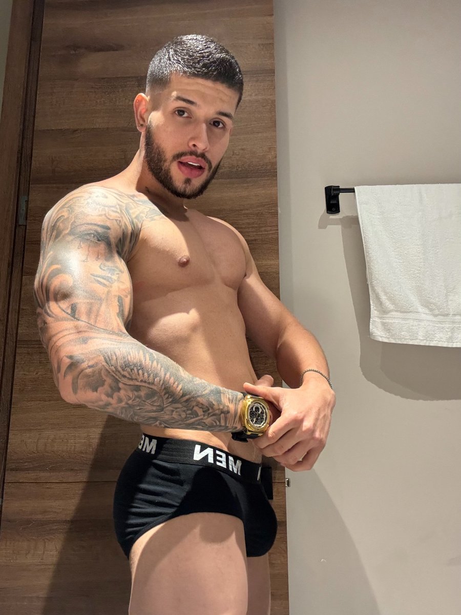 Santos tweet media