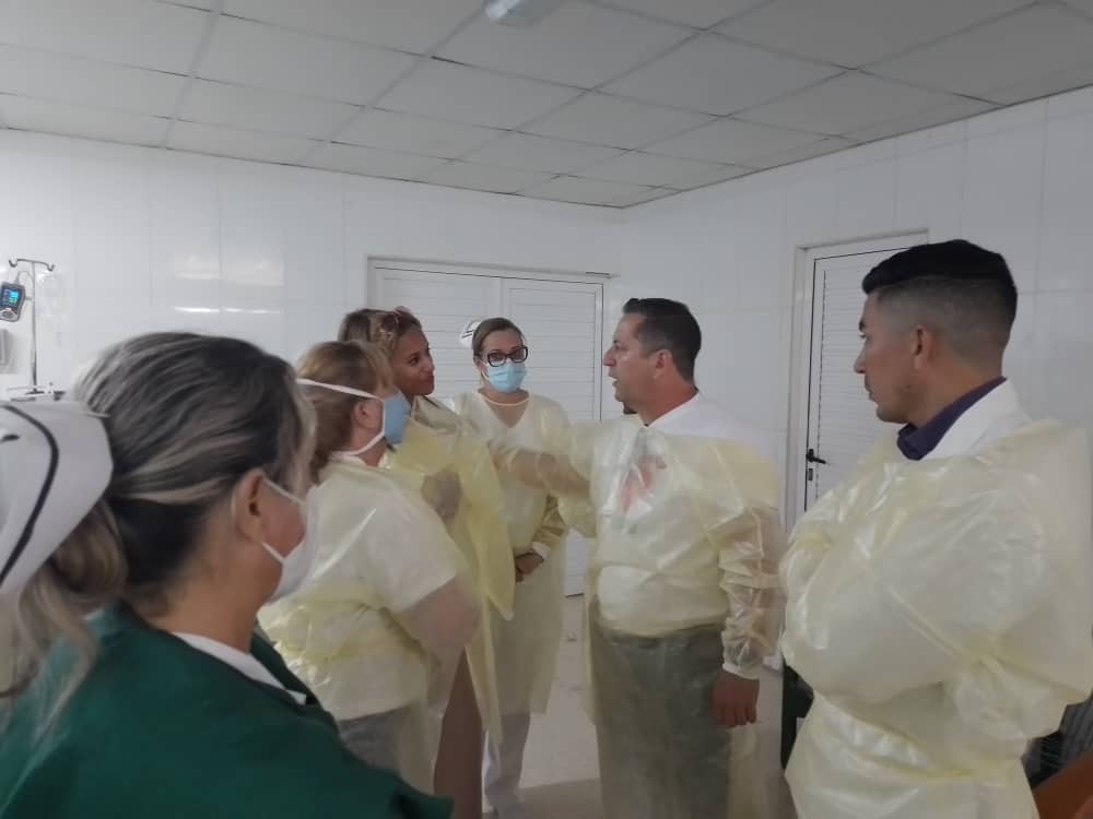 Dirección General de Salud Holguín. tweet media