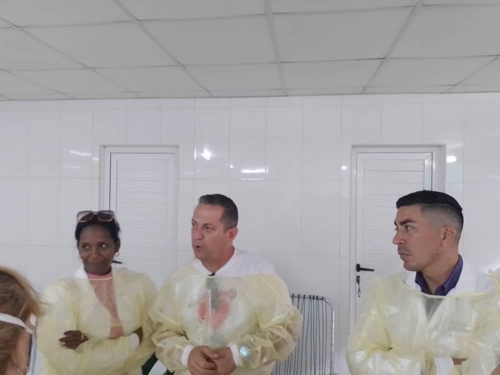 Dirección General de Salud Holguín. tweet media