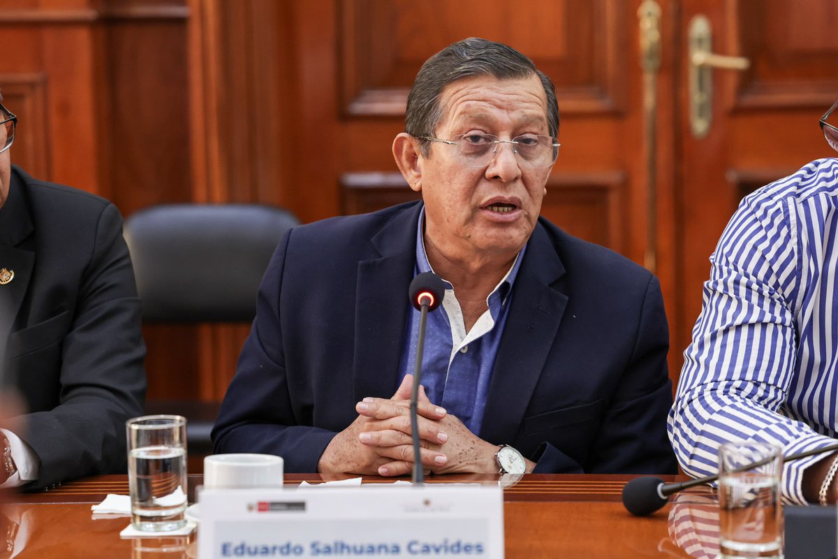 pcmperu's tweet photo. #VotoDeConfianza 🇵🇪 | Como parte del diálogo democrático con el Congreso, el presidente del Consejo de Ministros, Luis Enrique Arroyo Sánchez, junto a ministros de Estado, sostuvo una reunión con la bancada de Alianza para el Progreso para exponer los principales ejes de gobierno orientados a la lucha contra la inseguridad ciudadana y la continuidad económica.