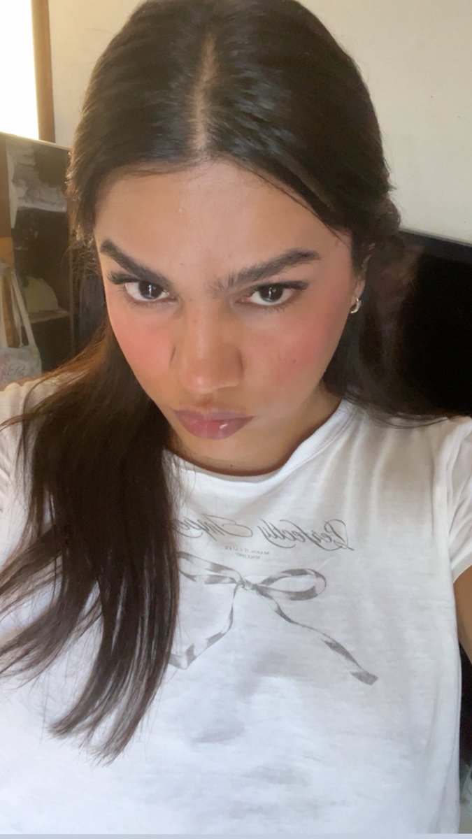 Ana paulina tweet media