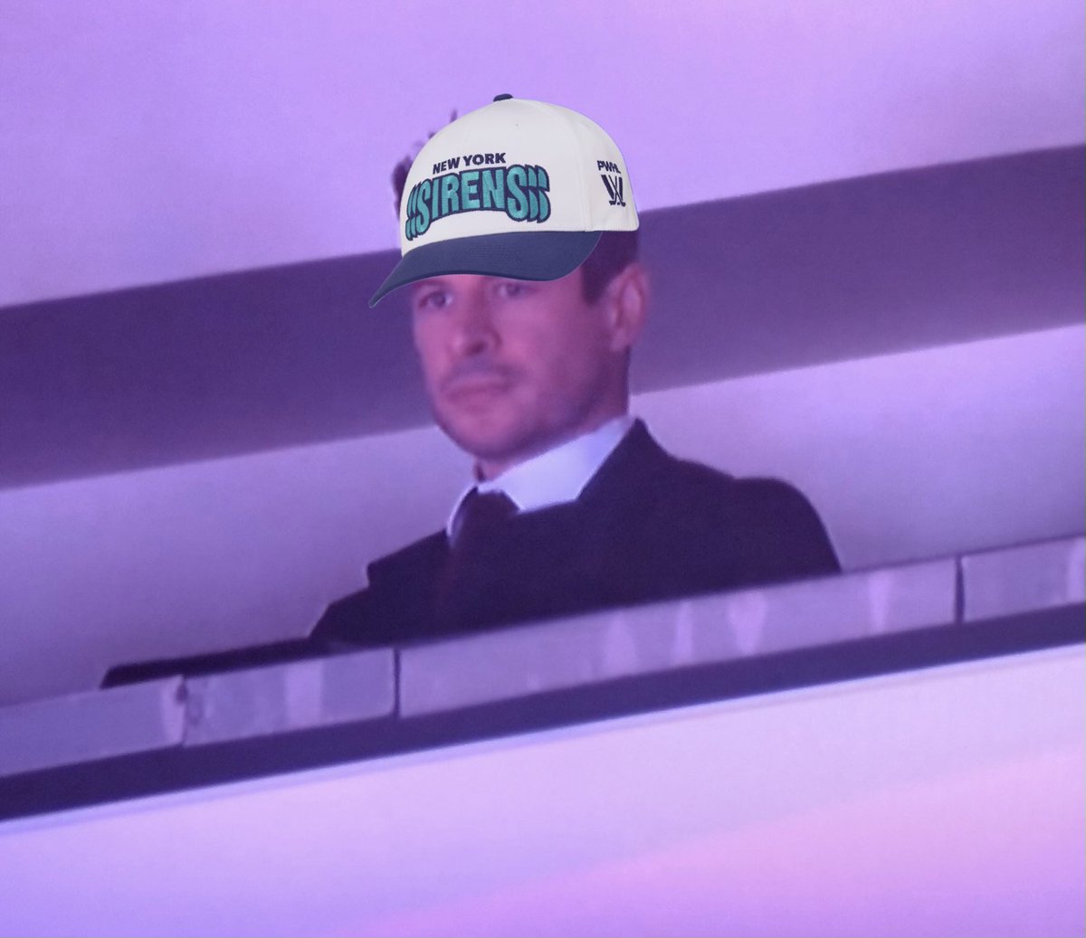 mawia ⚢ tweet media