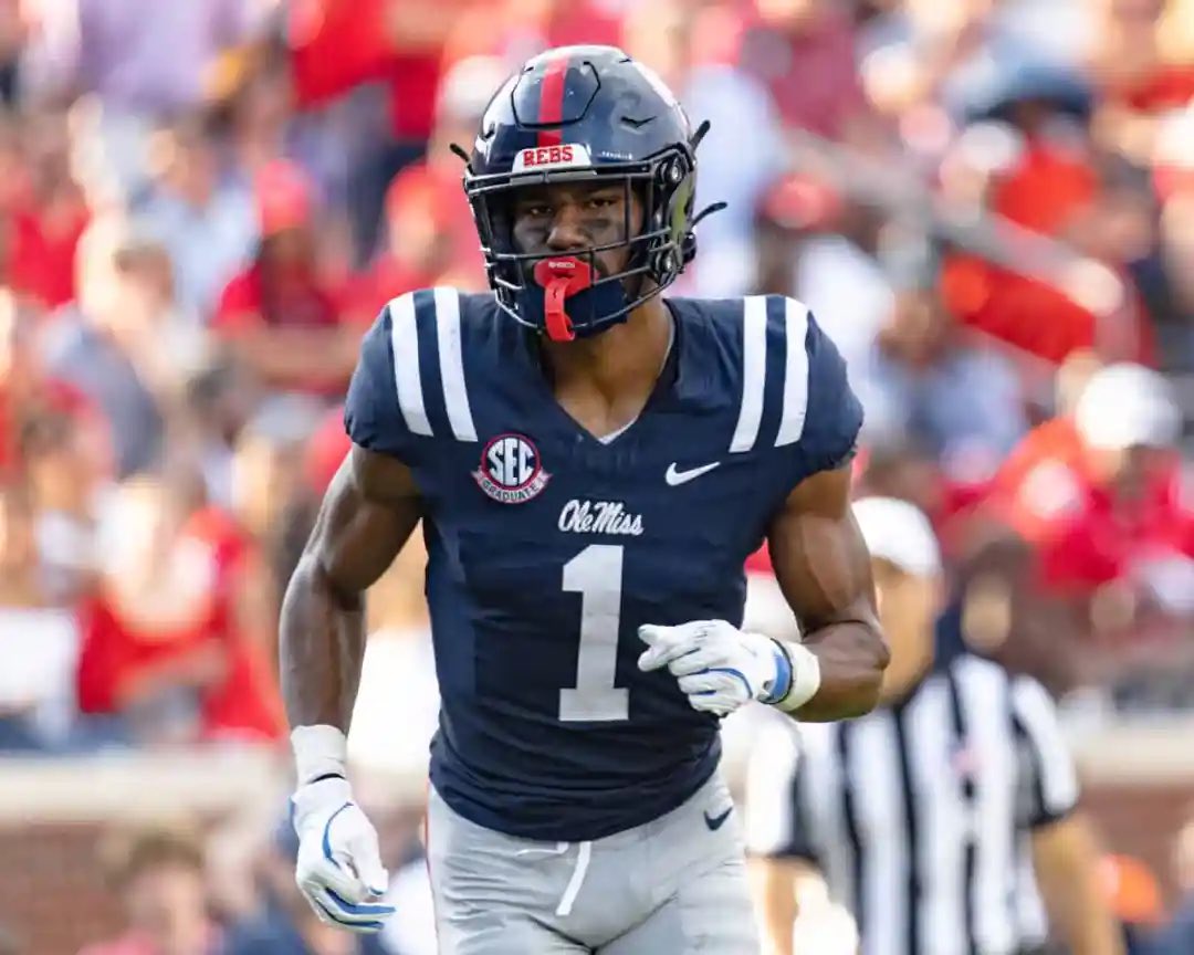 Ole Miss WR De’Zhaun Stribling went on one of his final visits today with the Chicago Bears via <a href="/BradBiggs/">Brad Biggs</a> 

He ran a 4.36 second 40 yard dash