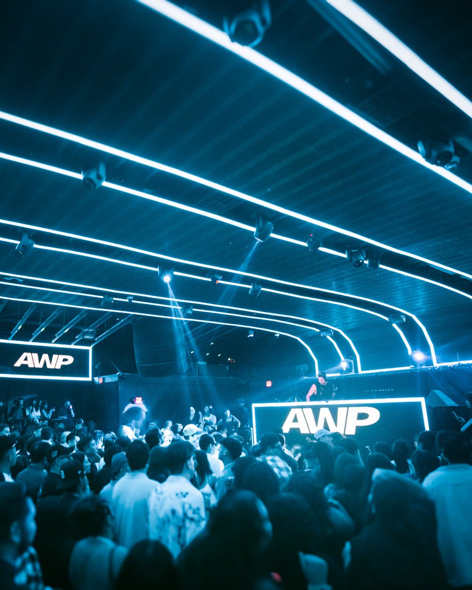 AWPMixes's tweet photo. I looked up and the room was completely packed.

We hit capacity early, and from that moment on, the floor took over. I put the energy out there, and you guys gave it right back.

I pushed, you pulled... that’s the loop we live for.
@academy__la https://t.co/Ch3NGhC8YY