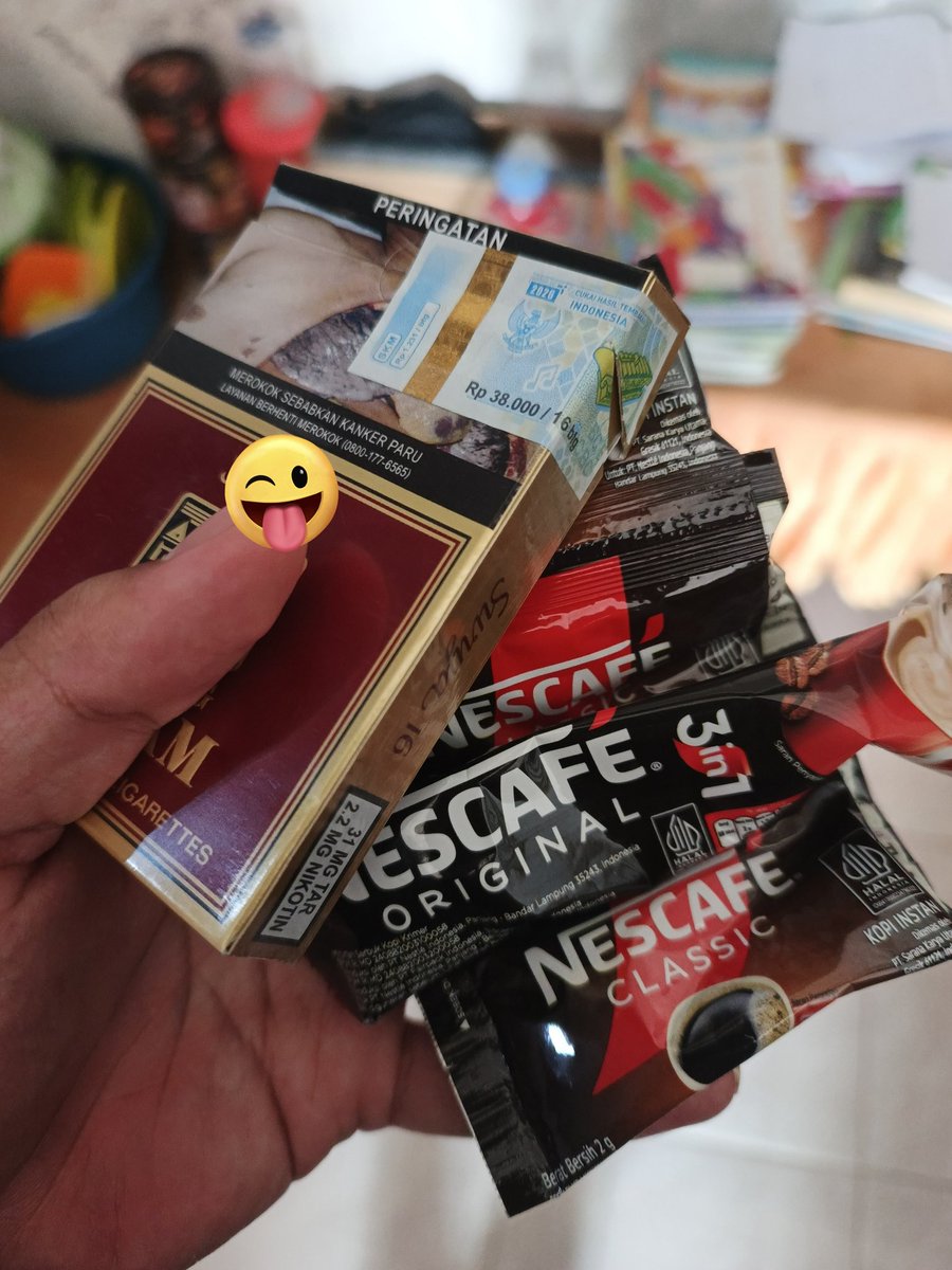badutnisme's tweet photo. #kopiaddict https://t.co/40QgMUFMsI