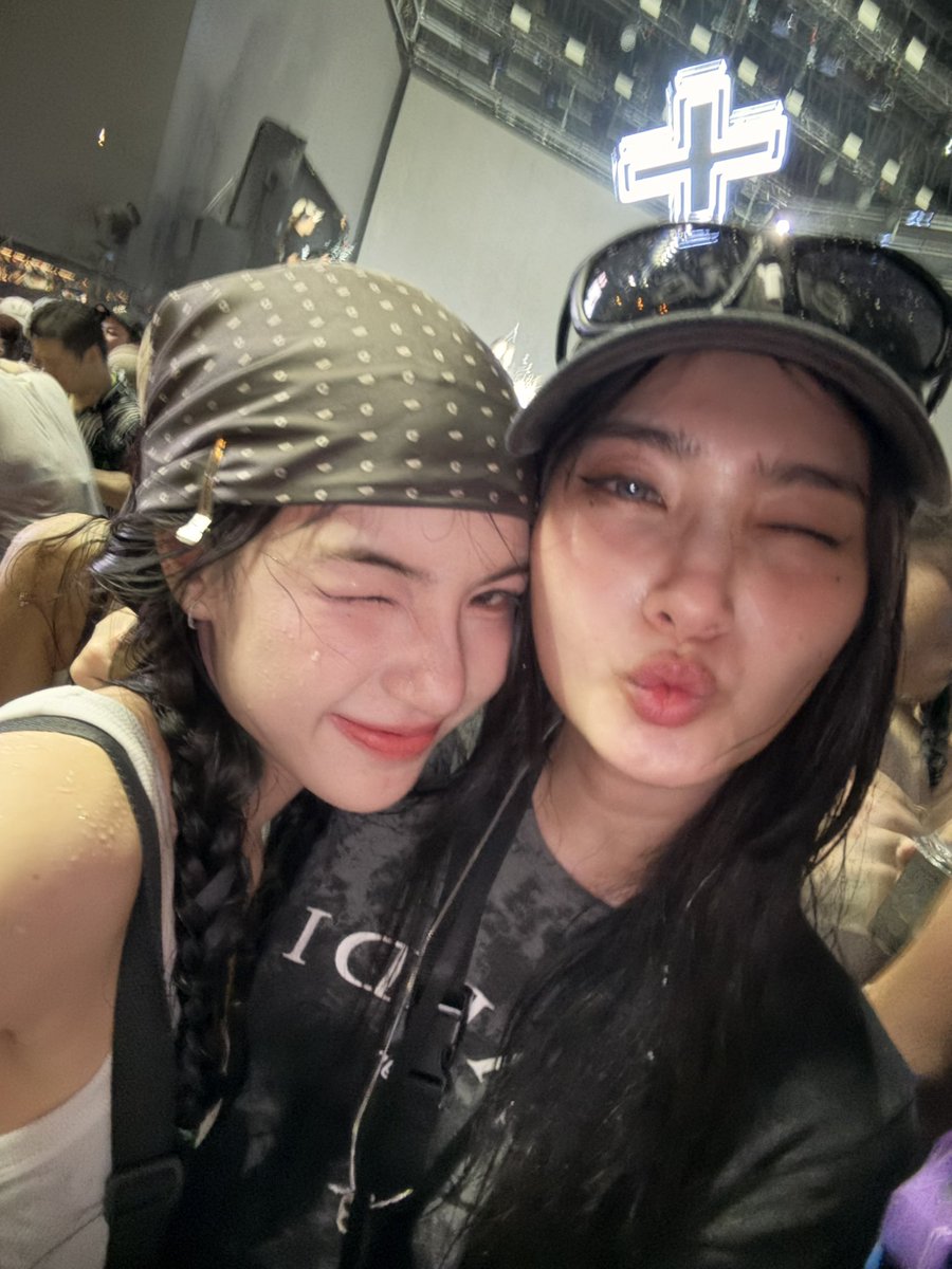 pangjiewr tweet media