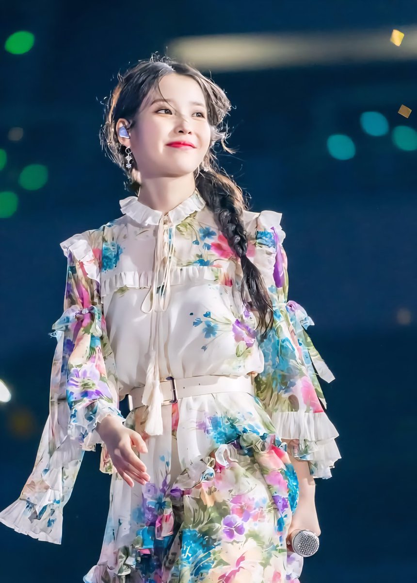 filipe910910's tweet photo. From "Perfect Crown" to the Goyang Crown! 👑✨
​Noticed EDAM has the Goyang Stadium booked for Sept 19-20. This fits the 18th anniversary timing PERFECTLY. We’re getting the Perfect Crown OST live right after the finale hits? 😭
​IU is really owning 2026. UAENA, start saving!! 💸
​#IU #아이유 #PerfectCrown #LeeJiEun #GoyangStadium
