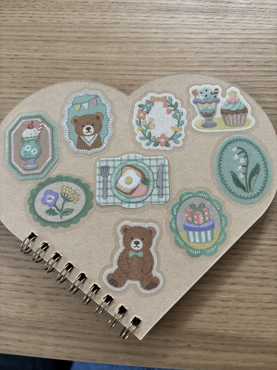 shirayuki60's tweet photo. 今月のワークショップのスティッカーが可愛いすぎる〜🥰💕#ハンドメイド#シール https://t.co/6oCyjhOZYg