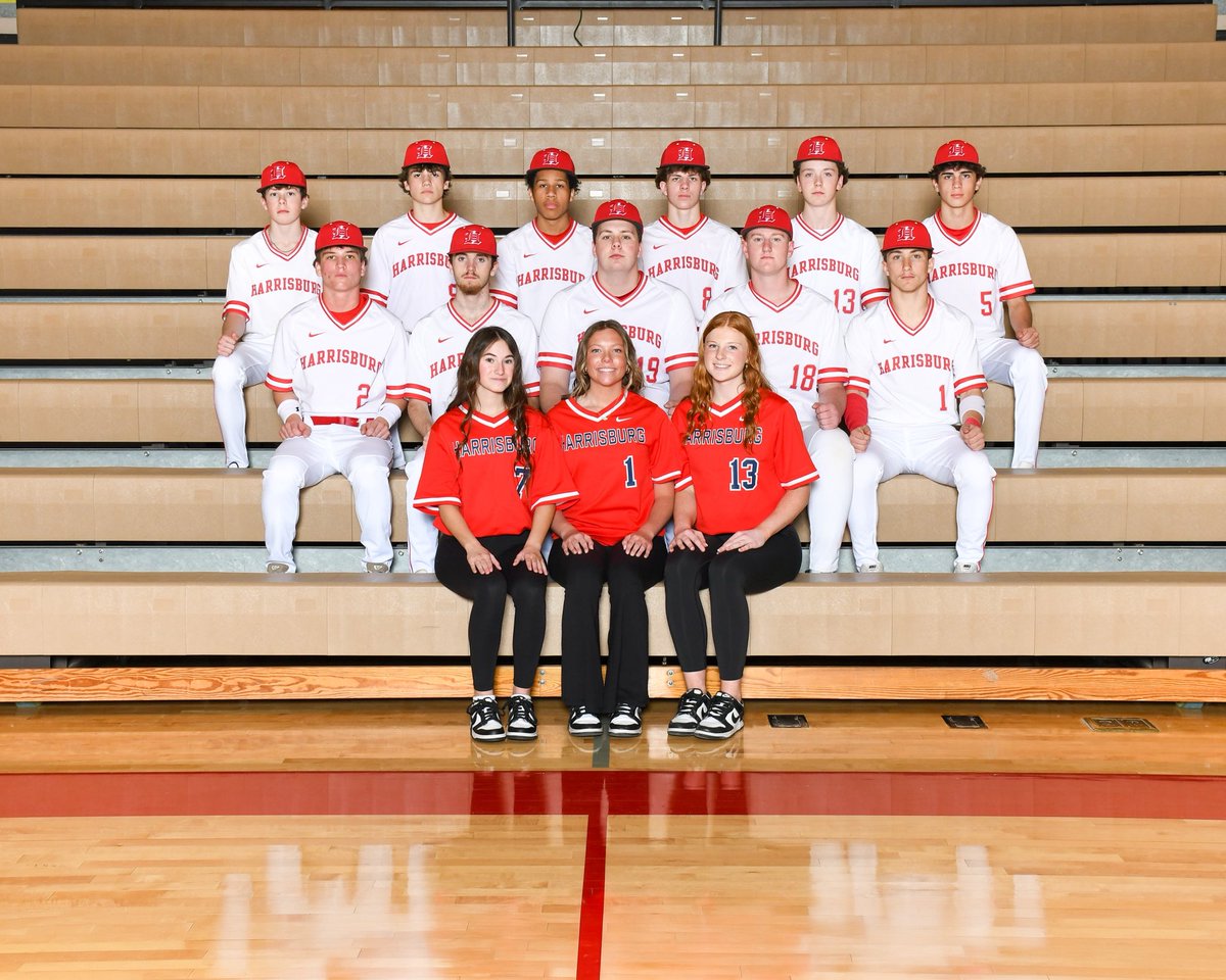Harrisburgath's tweet photo. Congratulations to the Harrisburg Bulldogs (1-7) for winning 9-3 tonight vs Higbee!!! #BulldawgPride #7Hard @CoachAckman @ottjimmy @thestevecombs @harrisburgath @hburgboosters @BulldogCleats https://t.co/QT5QhUSl8G
