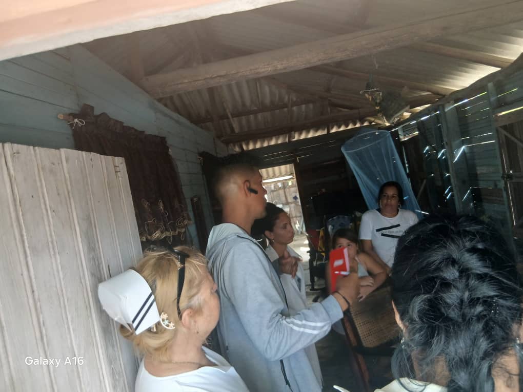 Dirección General de Salud Holguín. tweet media