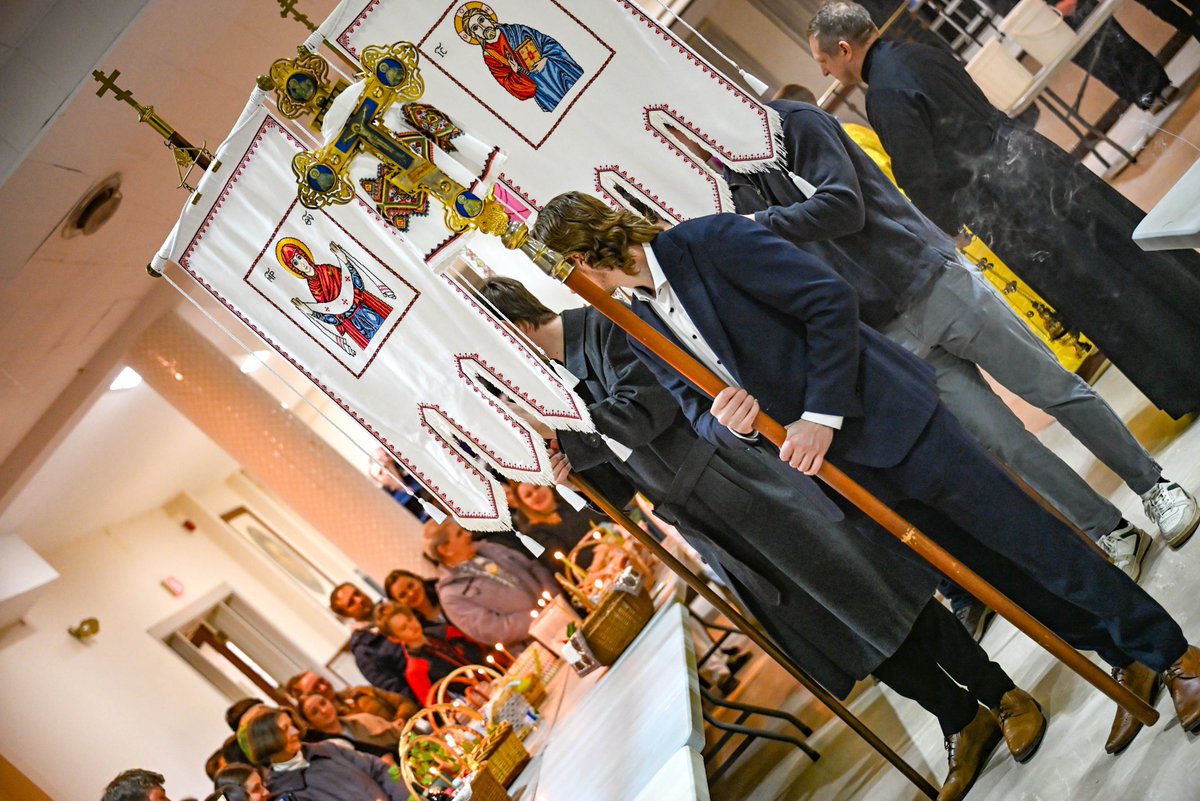 ChrystiaC's tweet image. 2026.04.12. Midnight #Paska in Canada's Capital.  #ХристосBоскрес! #ВоістинуBоскрес! 📸chrystiachudczak.com  #UkrainianDiaspora