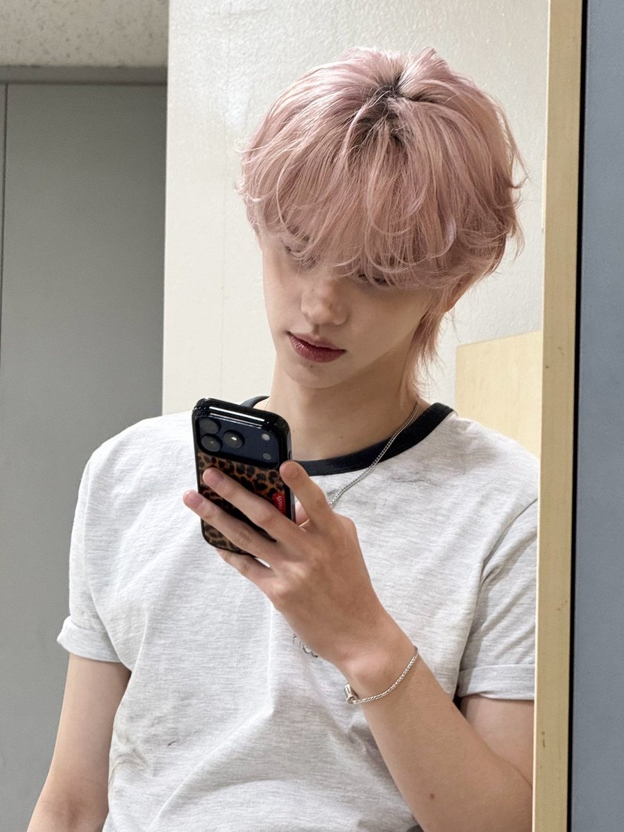 doshincore's tweet photo. 🤫🤫

#도닏 #doshin https://t.co/EuOcmyHph9