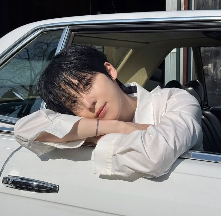 Save a horse ride a cowboy! | au #yungi 

Donde yunho, en su último año de veterinaria, a falta de cupos se ve obligado a realizar su internado en un lugar alejado de la ciudad

O donde mingi, trabajador e hijo del patrón, se ve bastante interesado en el nuevo inquilino