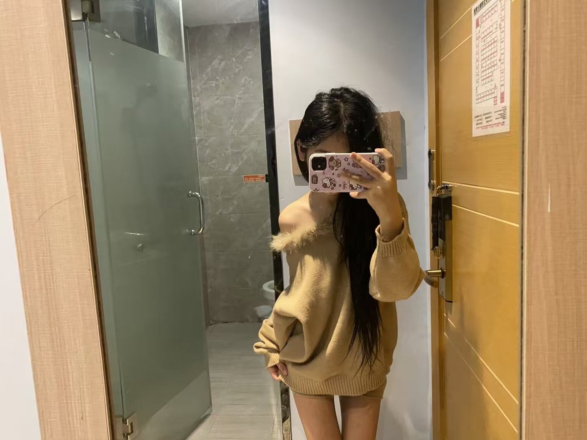 junjun0971's tweet photo. 等不到对的小哥哥~ https://t.co/vzrvIzhu9B