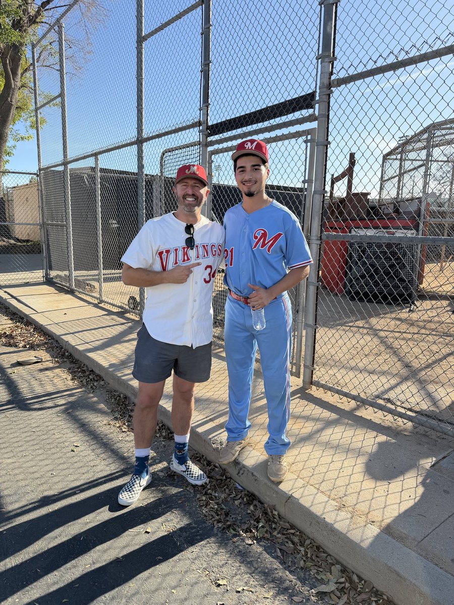 North Hills Monroe HS baseball continues dominating, defeating Grant today running their record to 16–1. 

Per MaxPreps, they are ranked #8 in the City Section. 

Fantastic job Coach Eddie Alcantar leading the renaissance <a href="/WAWA_EA/">⚾️Eddie Alcantar⚾️</a>