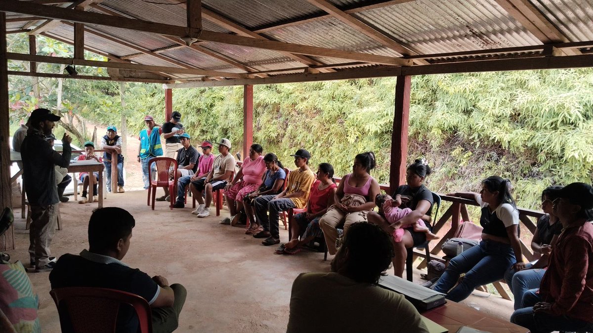 Unidad de Restitución de Tierras tweet media