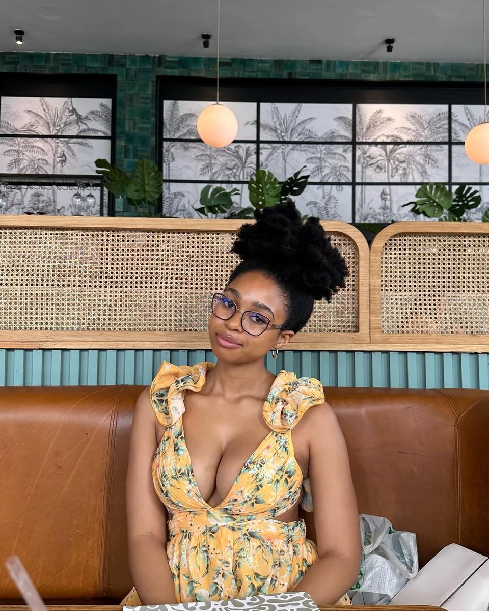 GirlGazer tweet media