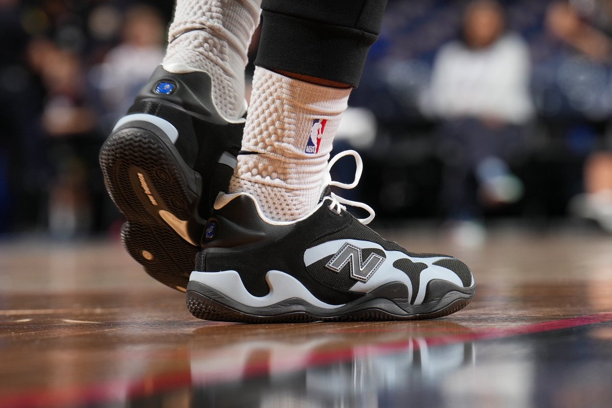 B/R Kicks tweet media