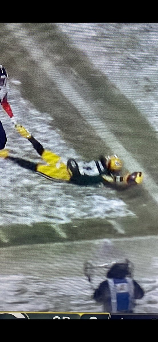 5MiTm4sTaF13x tweet media