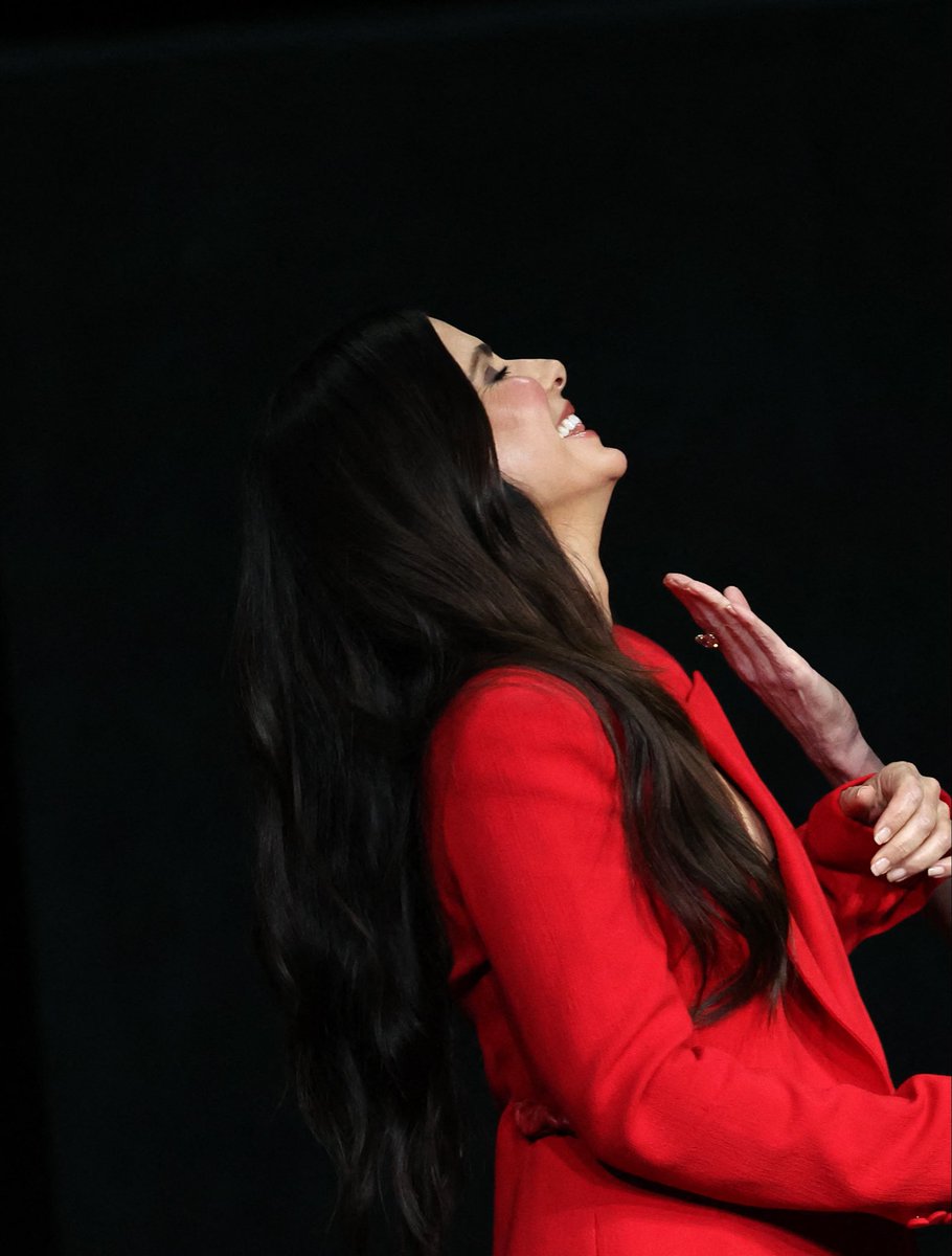 𝑰𝒗𝒆𝒕𝒆 🦋 jurídico amy adams tweet media