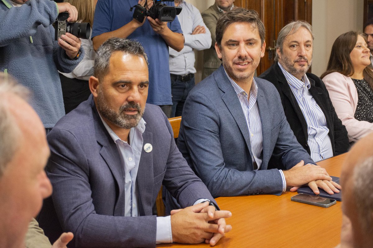 guillederivas's tweet photo. @AgenciaProCba Agradezco a @AgenciaProCba, #CECIS y a todas las empresas por el compromiso. Seguimos trabajando para posicionar a Río Cuarto en el mundo.
#Hacemos #EnEquipo #RíoCuarto #Exportaciones #Producción https://t.co/SJxZGOYOBS