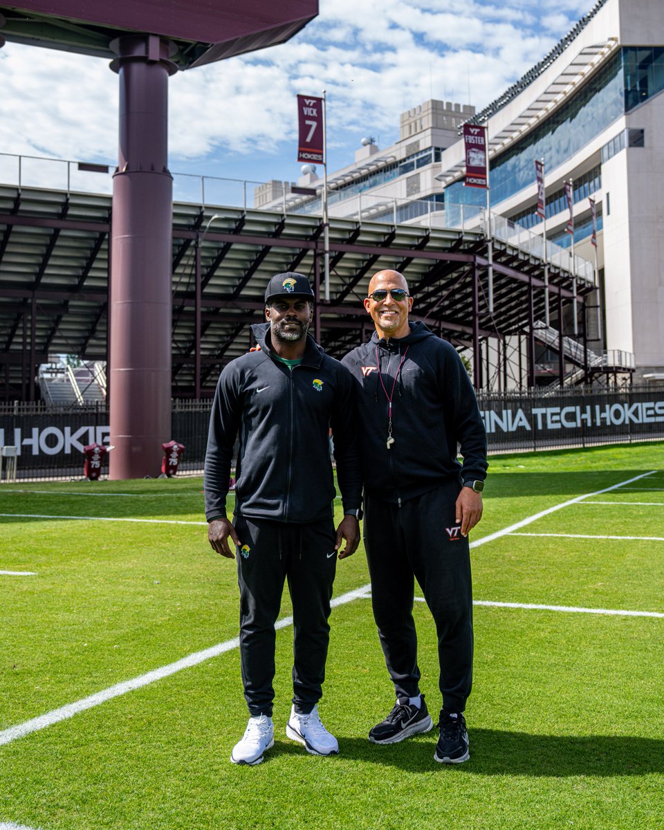coachjfranklin's tweet image. Great having @MichaelVick &amp;amp; his staff in the 'Burg this week. Always appreciate having Hokie Lettermen back on campus. #LGH