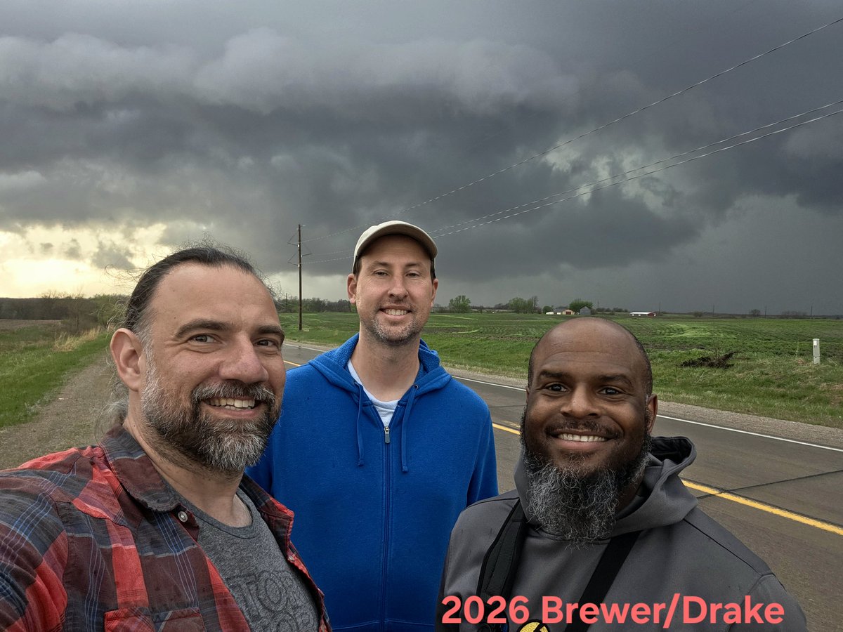 Simon Brewer tweet media