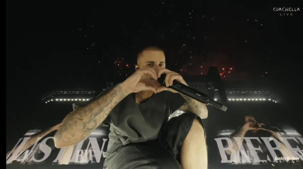 newgonzzaa's tweet image. #justinbieber #believer #coachella  never seen you as happy as that day. I hope the 18th surpasses that day in happiness.