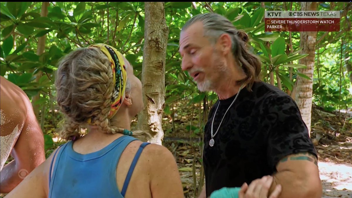 suRYvor's tweet image. “I need you to not sing. I need you to not haiku. Just chill.”

I would be so stressed if I was Chrissy trying to manage Coach. Full time babysitting job 🤣 #Survivor #Survivor50